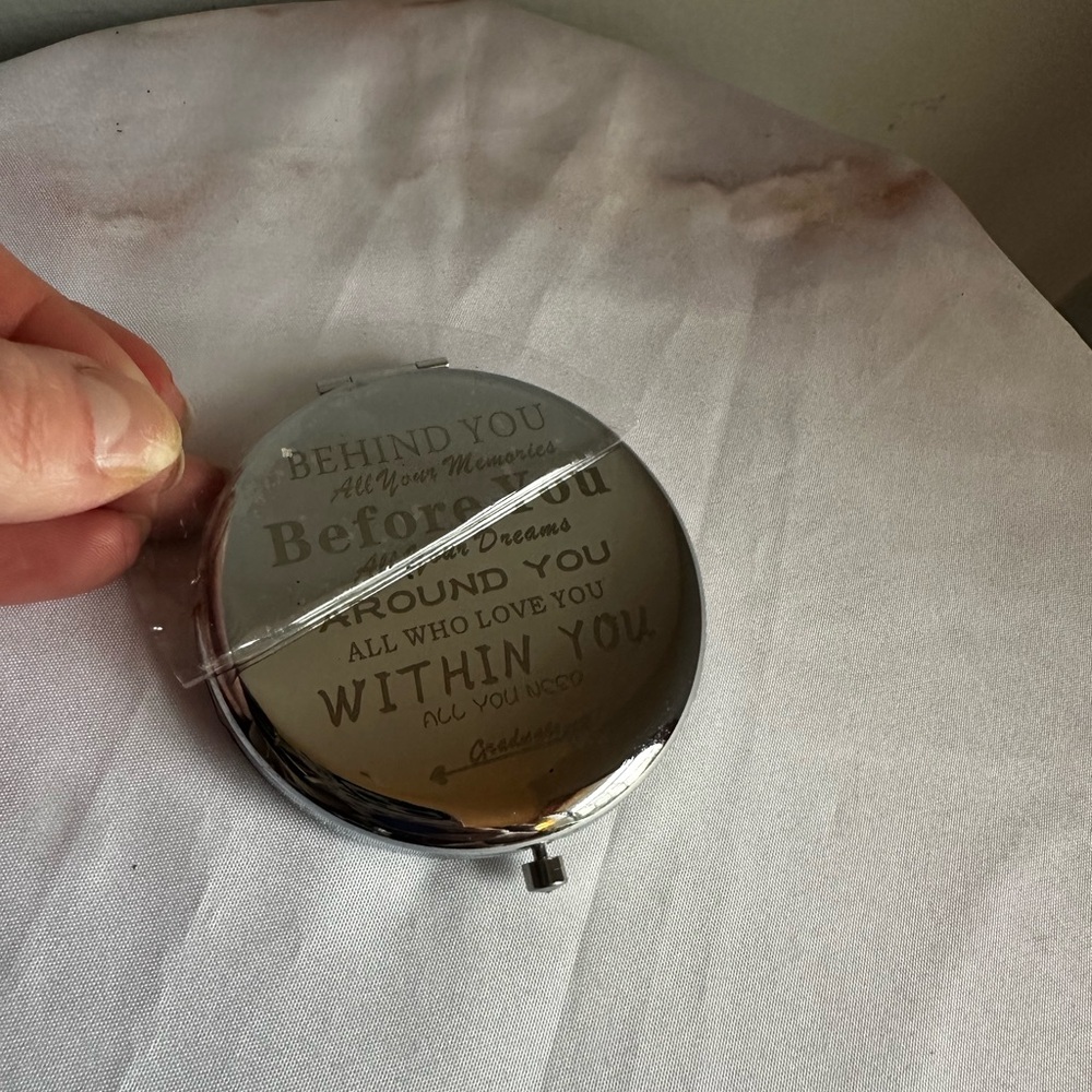 Inspirational Compact Mirror - Picture 2 of 6